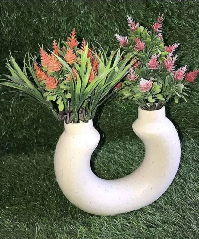 U Donut Ceramic Vase | 6 Inches