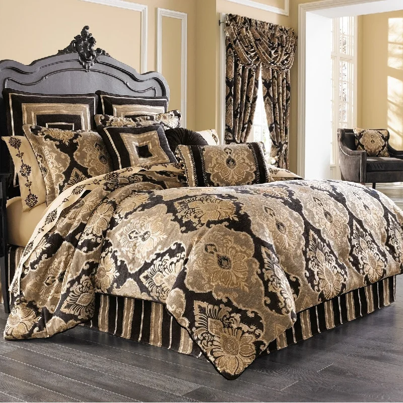 J. Queen New York Bradshaw Black Comforter Set