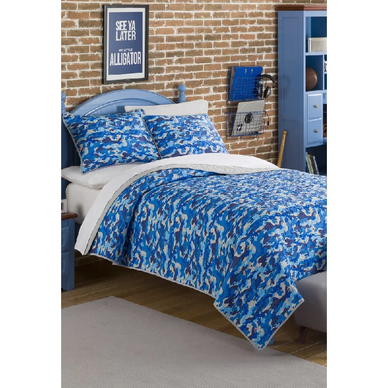 Jordan Blue Camo 3-piece Quilt Set