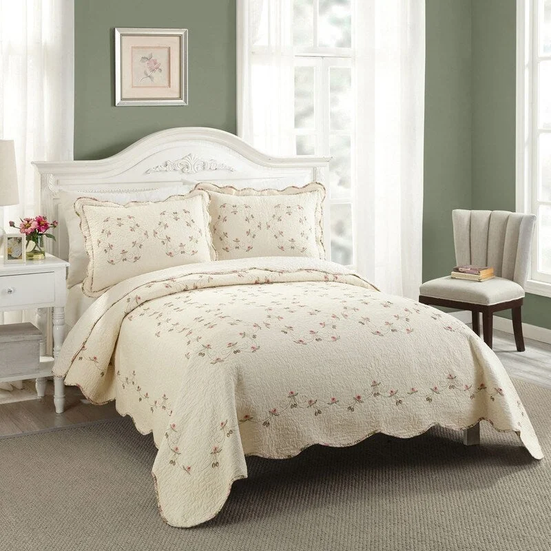 Porch & Den Ivy Floral Embroidered Quilt Set