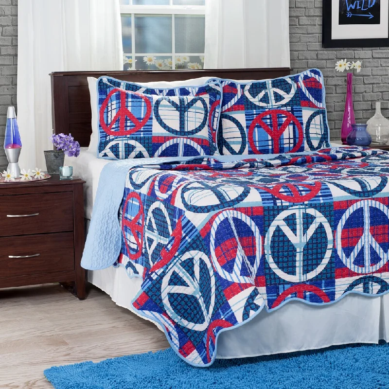 Windsor Home Blue Peace Quilt Set